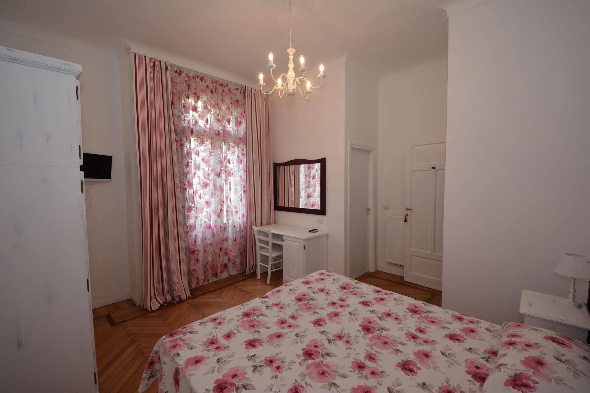 Hotel La Scogliera Bordighera Εξωτερικό φωτογραφία