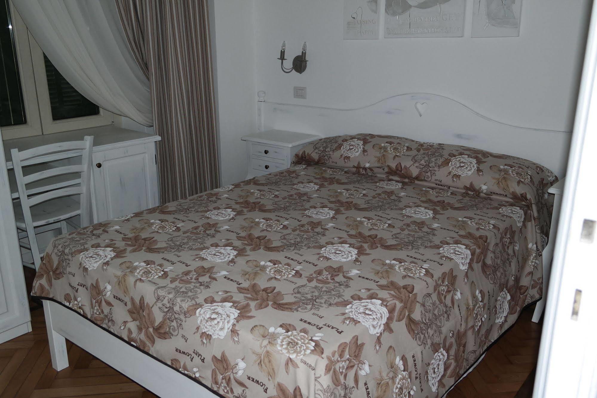 Hotel La Scogliera Bordighera Εξωτερικό φωτογραφία